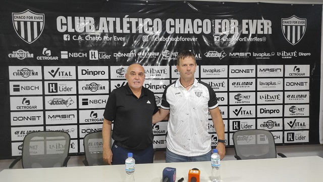Primera Nacional : Ahora s&iacute;, Pedro Llorens asumi&oacute; formalmente como DT de Chaco For Ever 