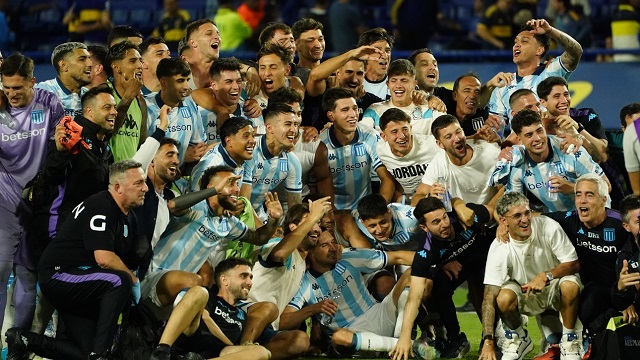 Racing de visitante le ganó a Boca Jr y es finalista del torneo