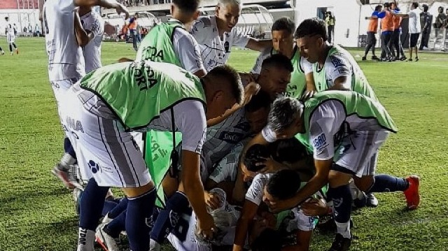 Copa Argentina: Batacazo, Centro Español eliminó a Tigre