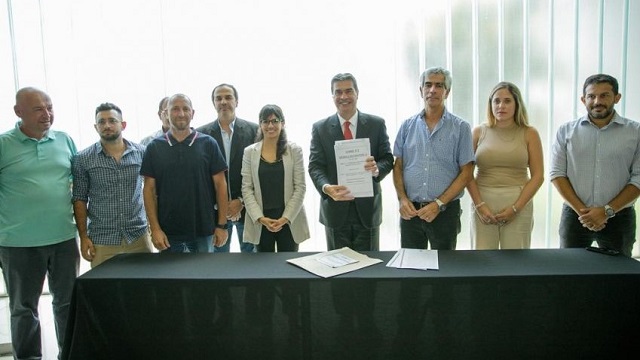 Capitanich abrió los sobres de Licitación para construir el nuevo Autódromo de Sáenz Peña 