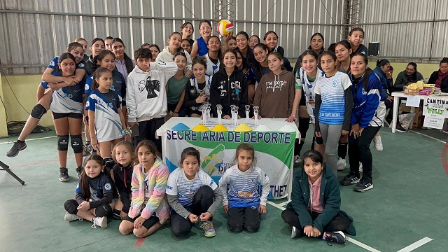 Villa Berthet vibr&oacute; con el 1&deg; Encuentro de Mini V&oacute;ley
