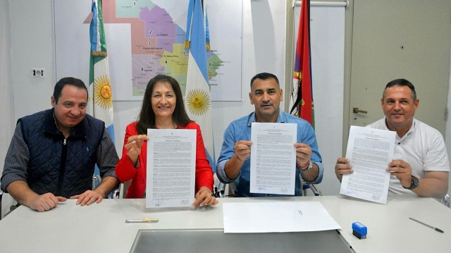 El Instituto del Deporte Chaqueño firmo convenios con los Municipios de Santa Sylvina y Cote Lai  