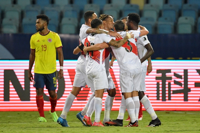 Perú venció a Colombia cuando más lo necesitaba y está tercero en el Grupo B