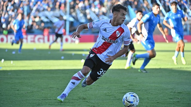 River le gan&oacute; a Estudiantes de R&iacute;o Cuarto y trep&oacute; a la punta de la zona B del Torneo Apertura 2026