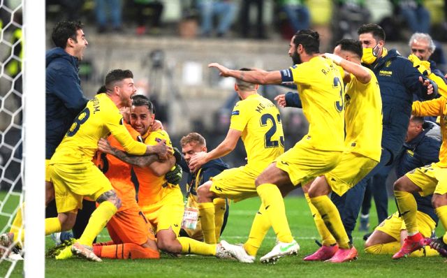 Europa League: Con Gerónimo Rulli como héroe, el Villarreal le ganó al Manchester United por penales y se consagró campeón
