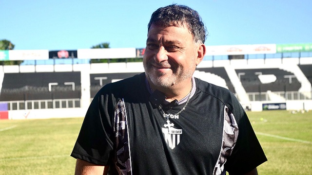 Primera Nacional: Pancaldo renunci&oacute; y dej&oacute; de ser el DT de For Ever