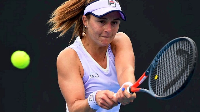 Nadia Podoroska logró su primera victoria en Wimbledon y avanzó a segunda ronda