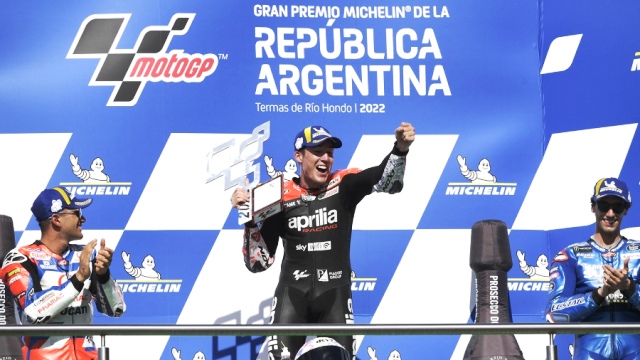 Aleix Espargaró ganó en Termas de Río Hondo su primera carrera en el Mundial de Moto GP