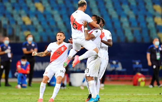Perú fue mejor en los penales y eliminó a Paraguay