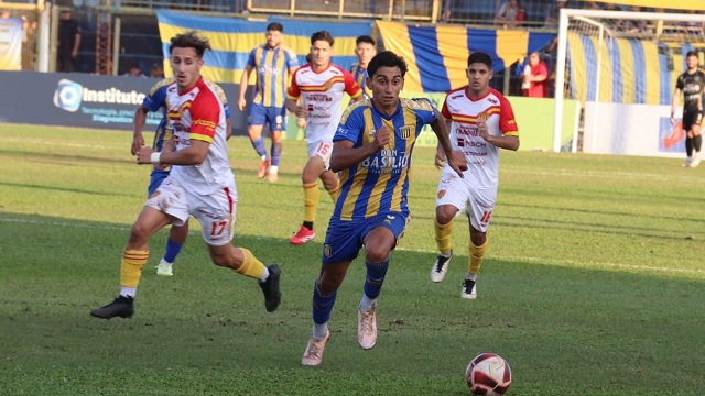 Federal A: Sarmiento en estado grave: cuarta derrota y hundido en el fondo