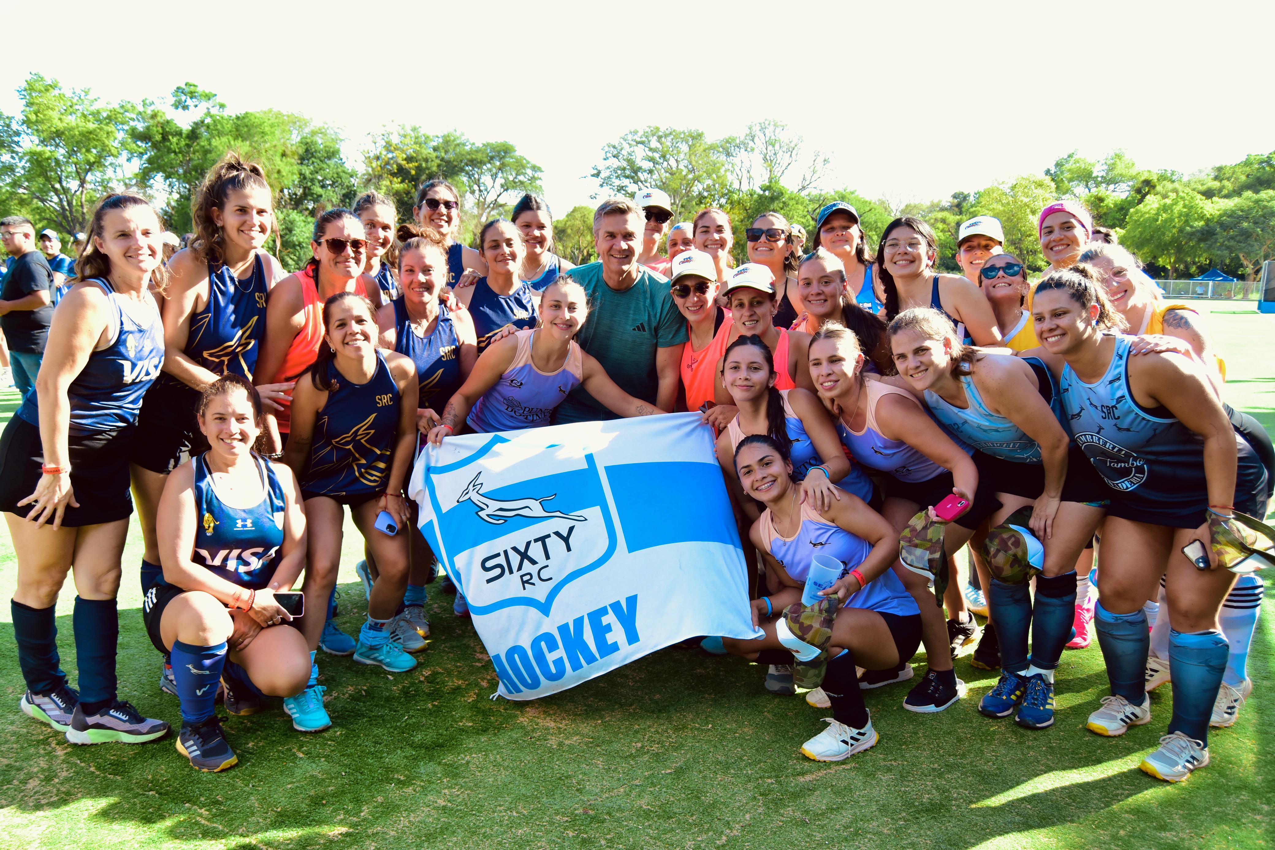 SIXTY CLUB: EL GOBERNADOR ZDERO INAUGURÓ LA NUEVA CANCHA DE HOCKEY Y ENTREGÓ ELEMENTOS DEPORTIVOS