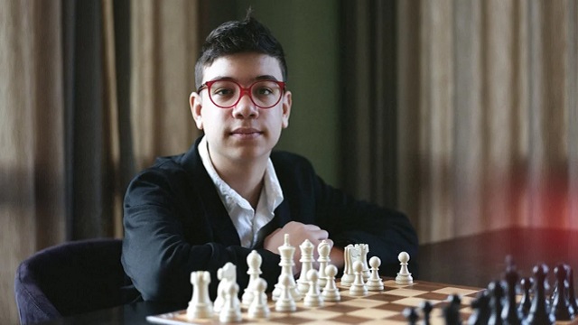 Faustino Oro hizo historia y se convirti&oacute; en Gran Maestro de ajedrez