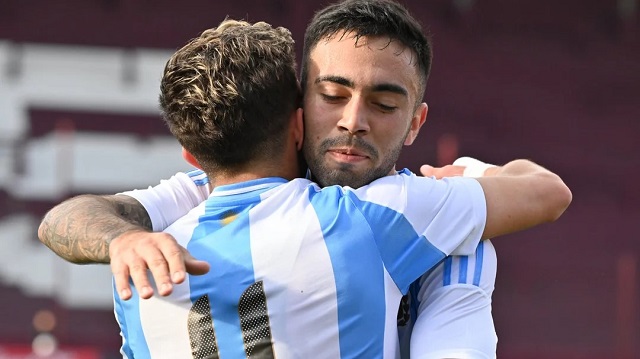 En una inspirada tarde de Giuliano Simeone, la Selección argentina Sub-23 le ganó a Paraguay