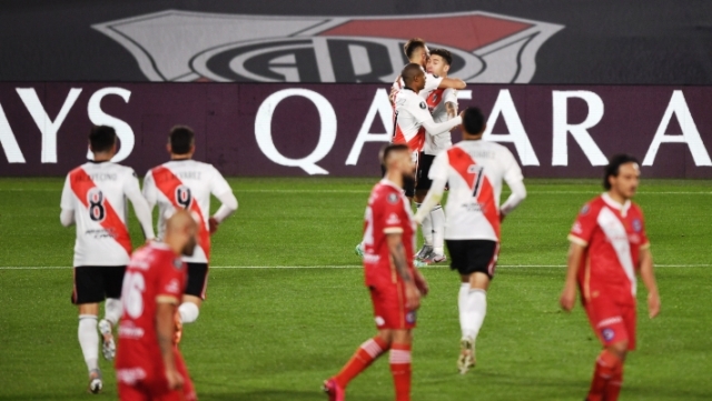 Copa Libertadores: River empató con un Argentinos aguerrido y dejó la serie abierta