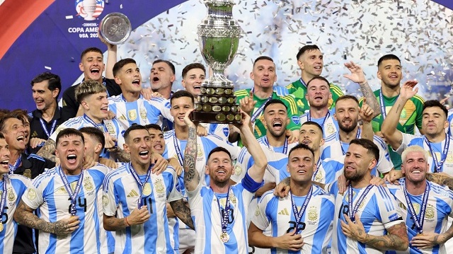 Argentina mantiene el liderazgo en el ranking FIFA