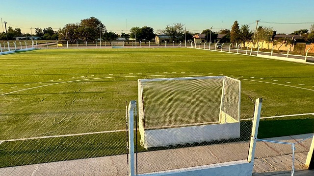 Villa Berthet: Se inauguro la primera cancha de Hockey de césped sintético en el sudoeste