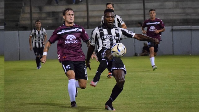 Primera Nacional: For Ever igual&oacute; en su primer amistoso de verano