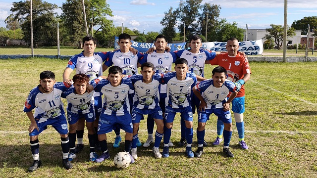 Triunfo con suspenso en el "Hormiga Bernal": Villa Dora se qued&oacute; con los 3 puntos ante Camping FC