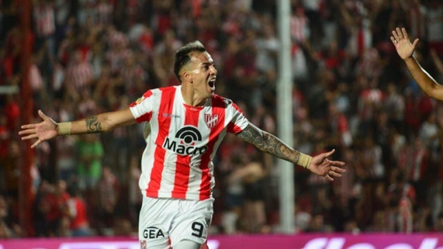 Con un gol de Facundo Suarez, Instituto tuvo una noche arrolladora y goleó a Atlético Tucumán 
