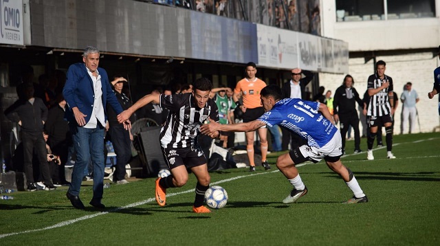 Primera Nacional: For Ever cosech&oacute; un buen empate en Floresta